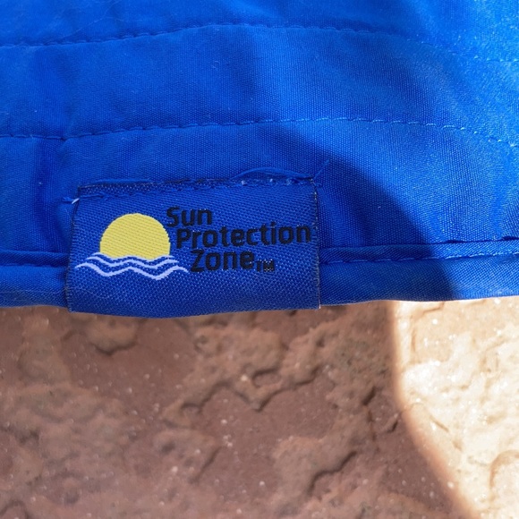 Child swim and sun hat - Picture 5 of 7